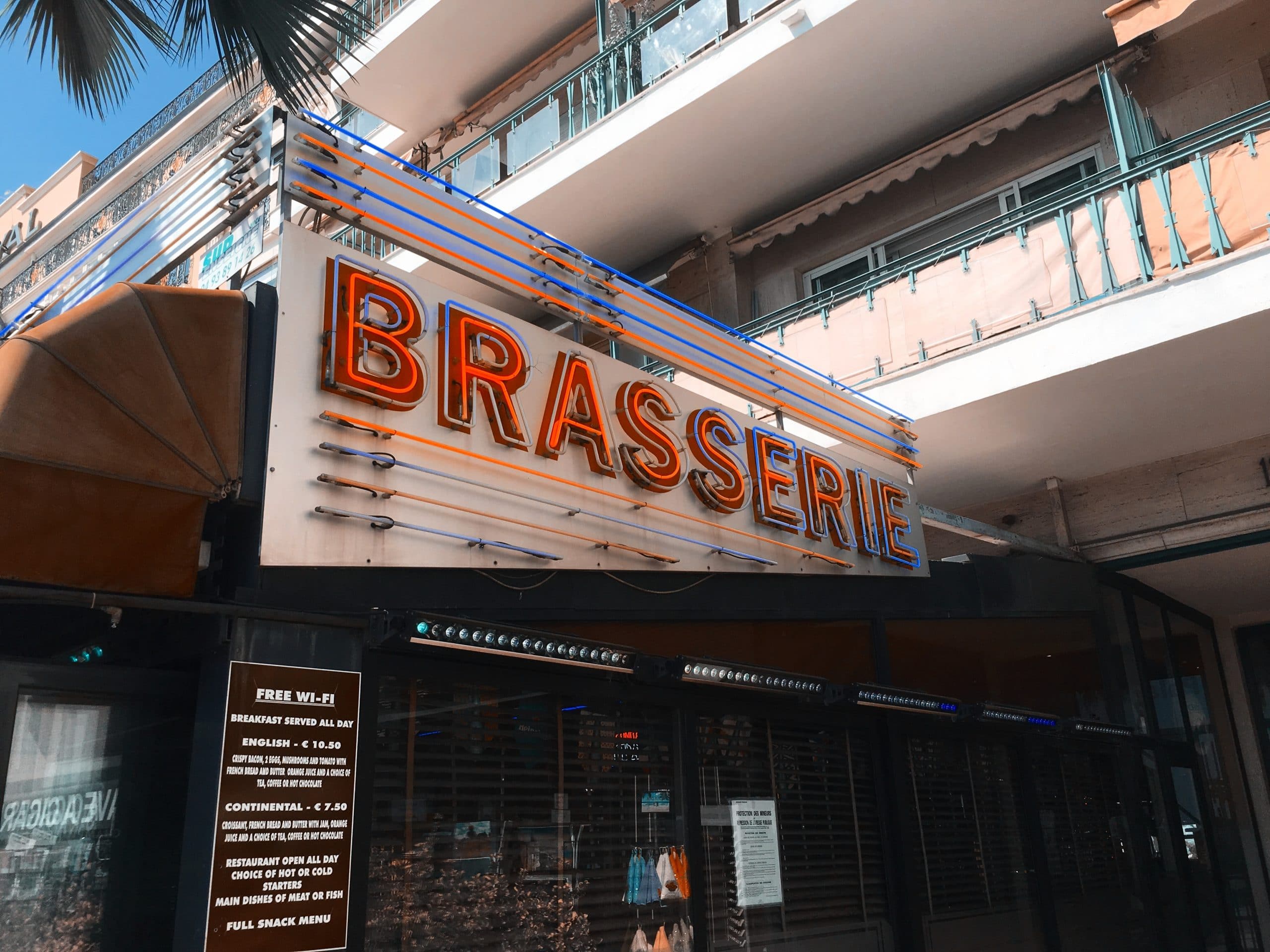 lucas-d-BNV5VJGcFWw-unsplash Illustration d'un restaurant