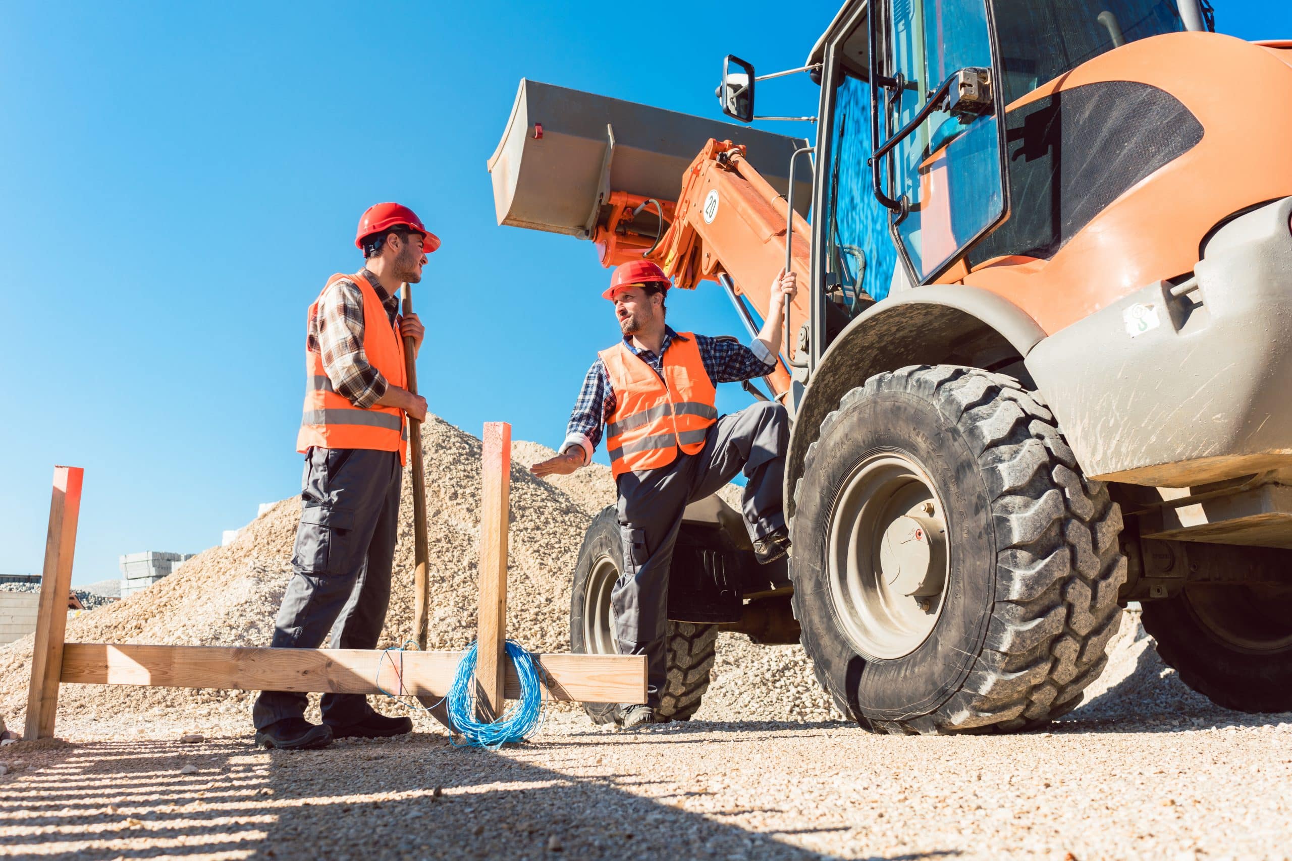 Coactivite_sur_chantier_a_risque_de_collision.jpeg Co Activité à risque de collision engins-piétons proche du périmètre d’évolution d’un engin